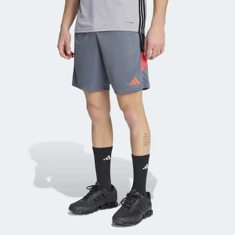 adidas Pantalón Corto Tiro 26 Essentials