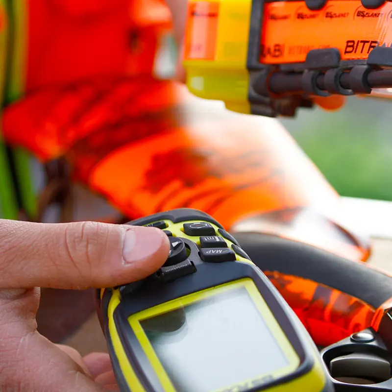 BTB MITO 5100 RADIO GPS + MANDO BS3000 (CON MAPA) + SATELITE + BT