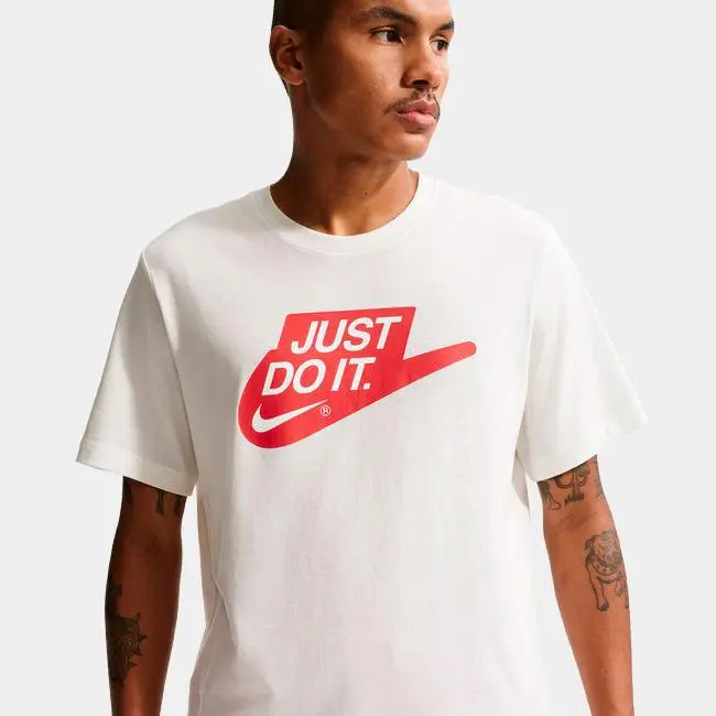 Camiseta Nike Sportswear