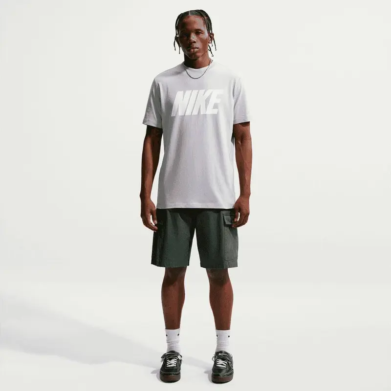 Camiseta Nike Sportswear Club - Hombre