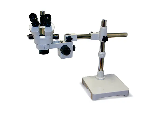 Konus Microscopio Estereoscópico Cristal-45-Pro 0.7x-45x con Doble Iluminación