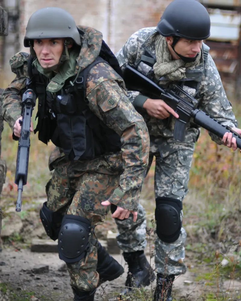 Mil-Tec Smock Light Weight Flecktarn - Chaqueta Táctica Ligera Camuflaje