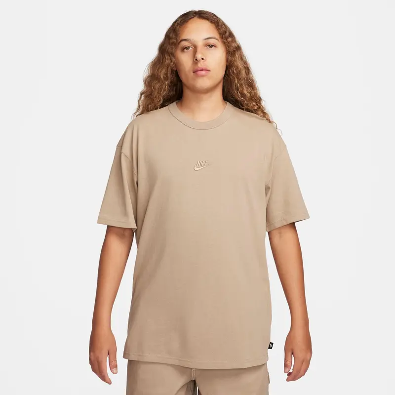 Nike Sportswear Premium Essentials