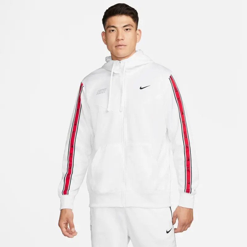 Nike Sportswear Repeat