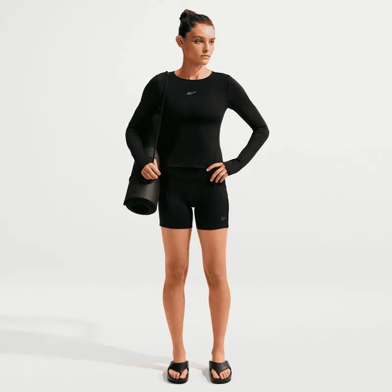 Pantalón Corto Nike One Tipo Biker - Mujer