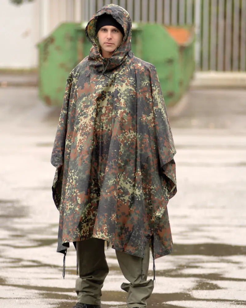 Poncho Mil-Tec RS Vegetato WL - Camuflaje Flecktarn Ligero para Outdoor