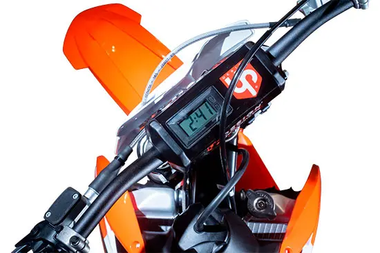 PROTECTOR MANILLAR UP DESIGN CON RELOJ NEGRO