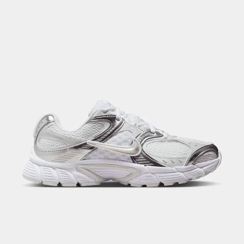Zapatillas Nike V5 Rnr Con Detalles Reflectantes - Mujer